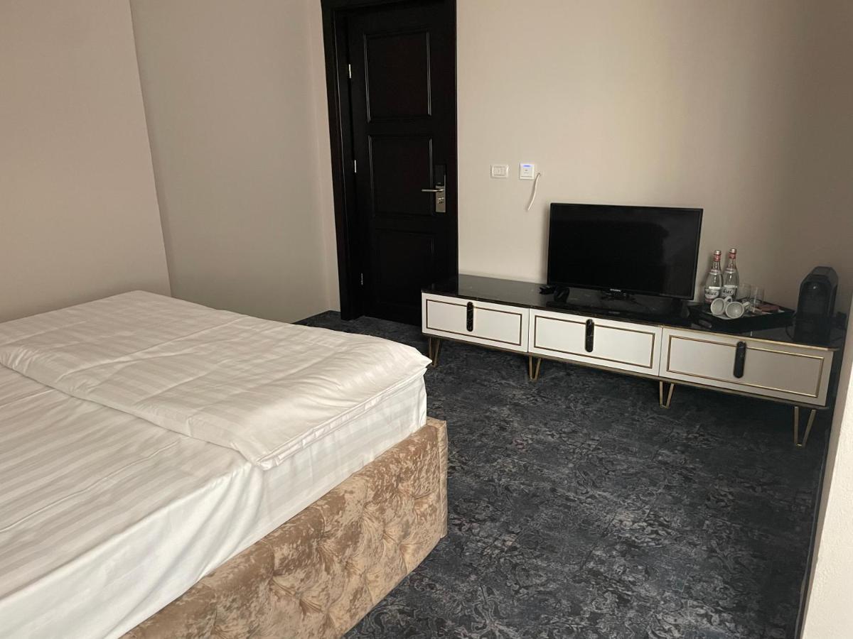 Pensiunea Ramina Hotel Adjud Bagian luar foto